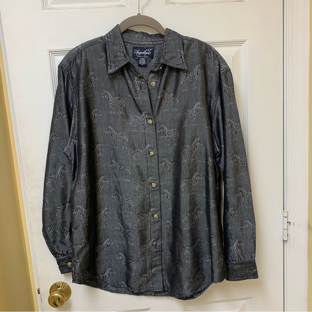 Angelique's Atelier‎ Gray Long Sleeve Notched Collar Shirt